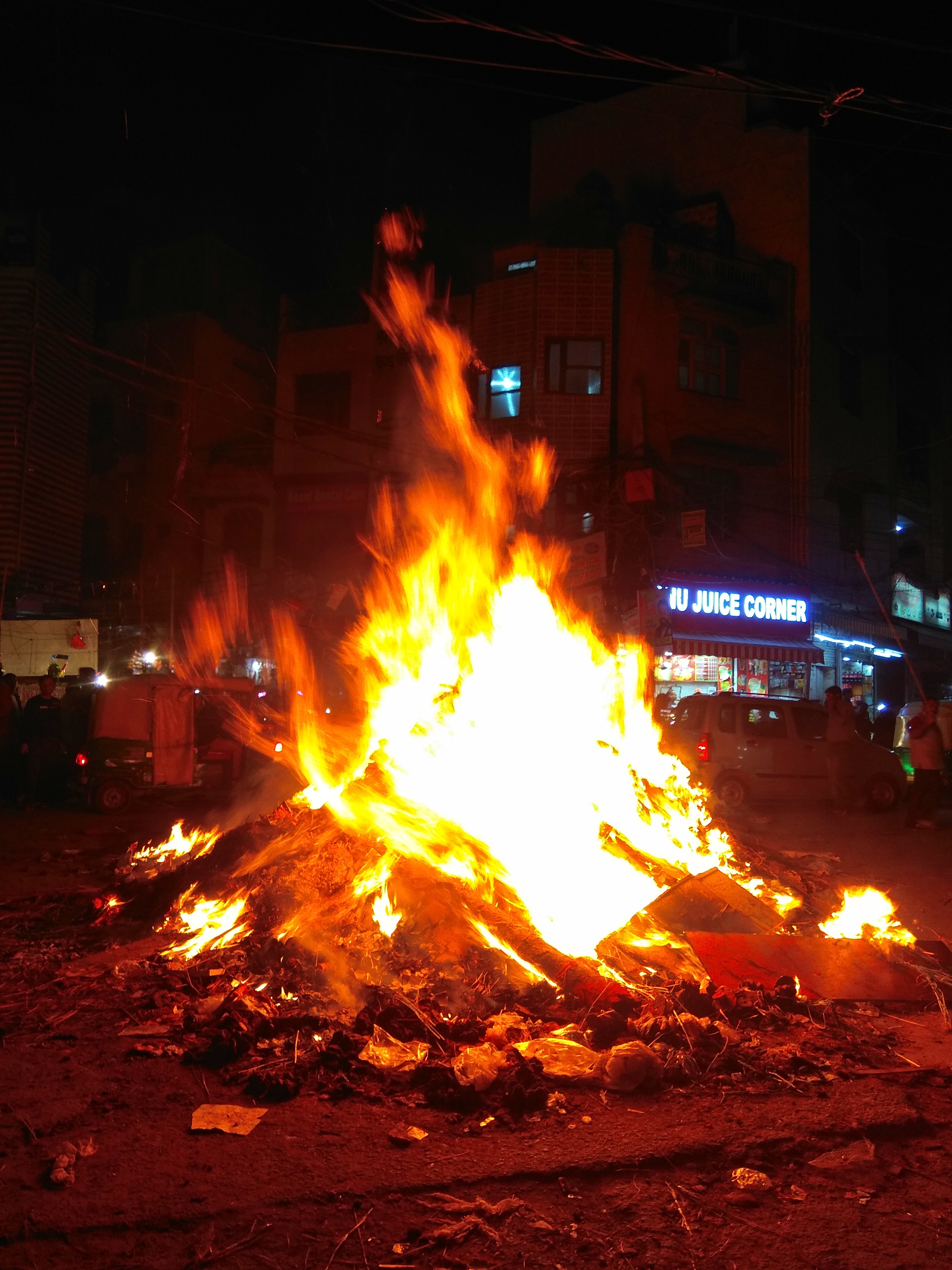 Holi
